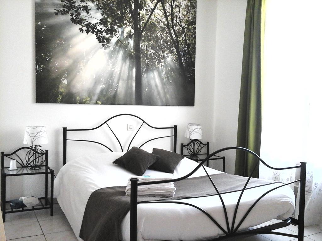 La Cle D'Or Bed and Breakfast Servian Værelse billede